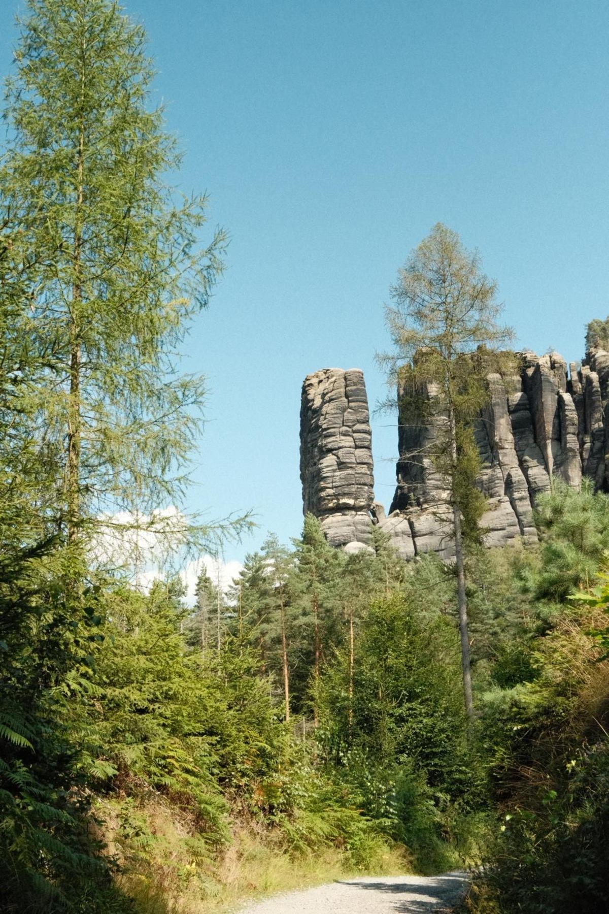 Herkulessäulen im Bielatal